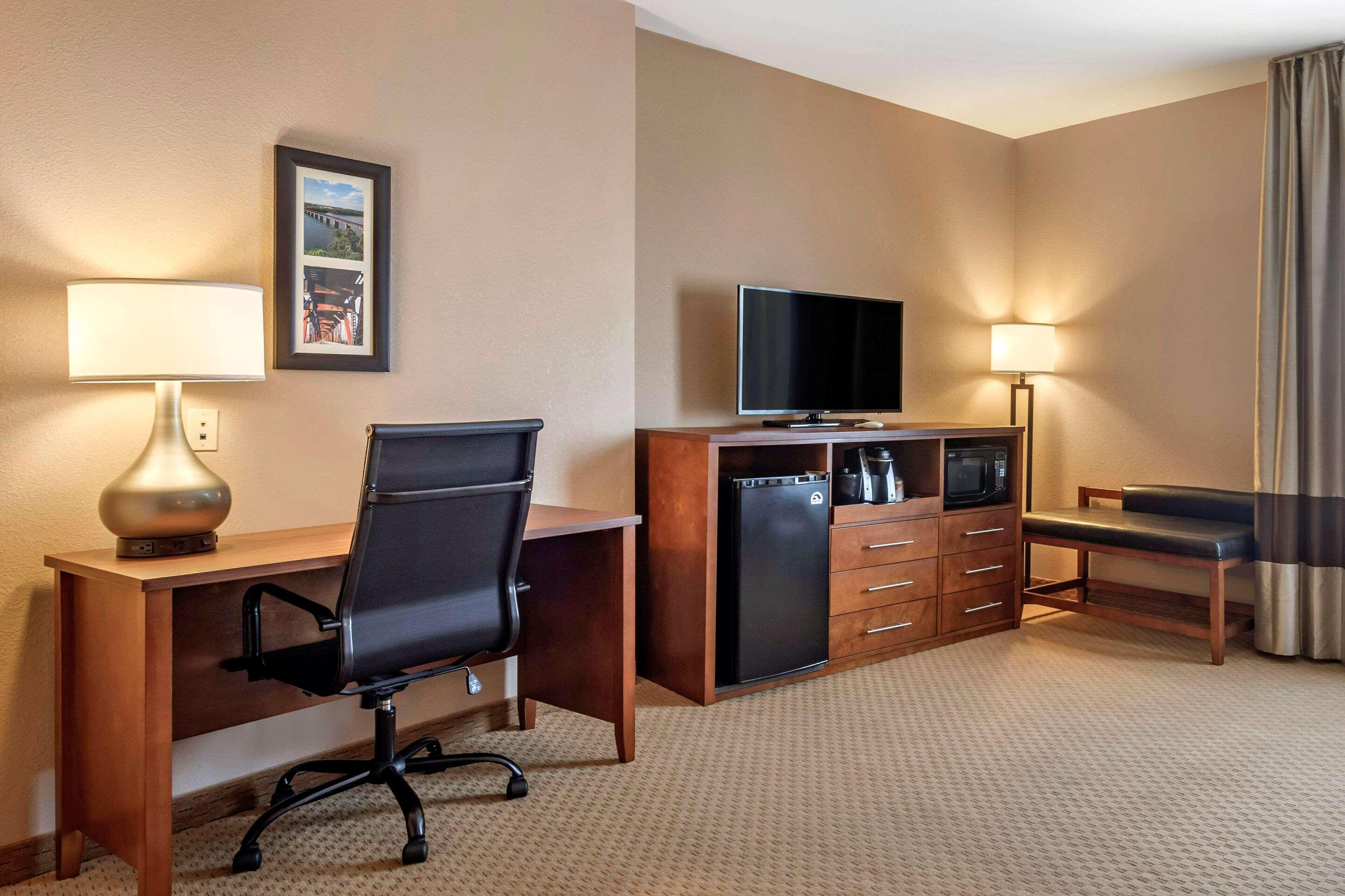 Comfort Suites Florence Shoals Area Ngoại thất bức ảnh