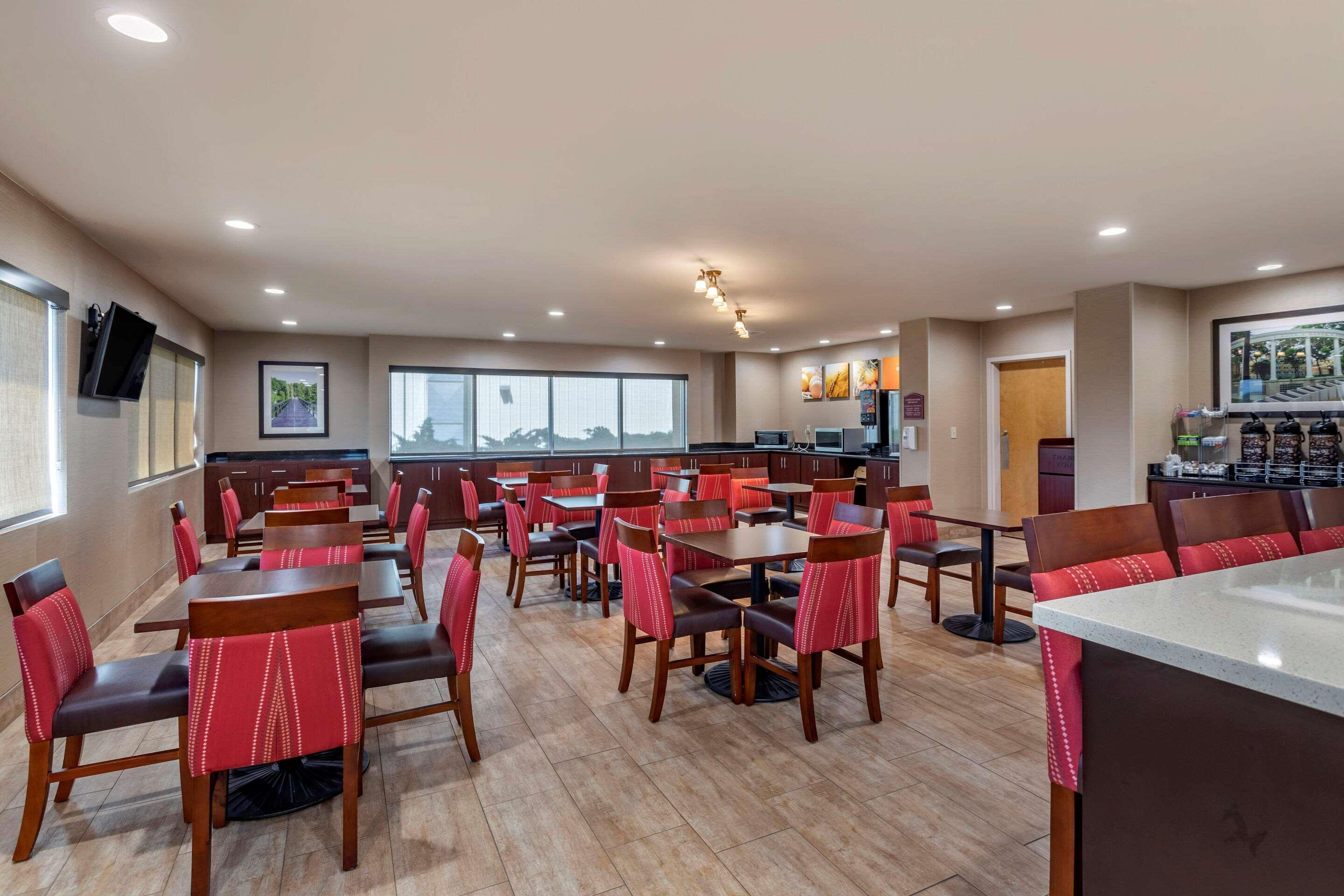 Comfort Suites Florence Shoals Area Ngoại thất bức ảnh